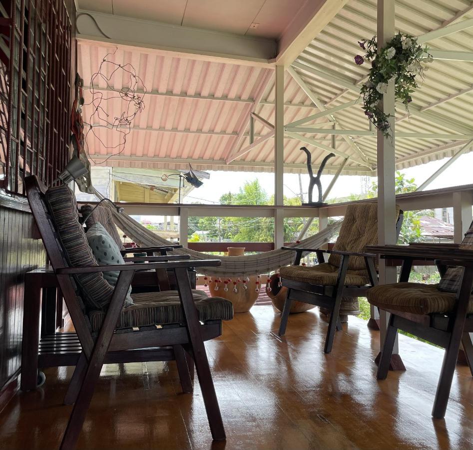Max Garden And Pool Apartment Paramaribo Luaran gambar