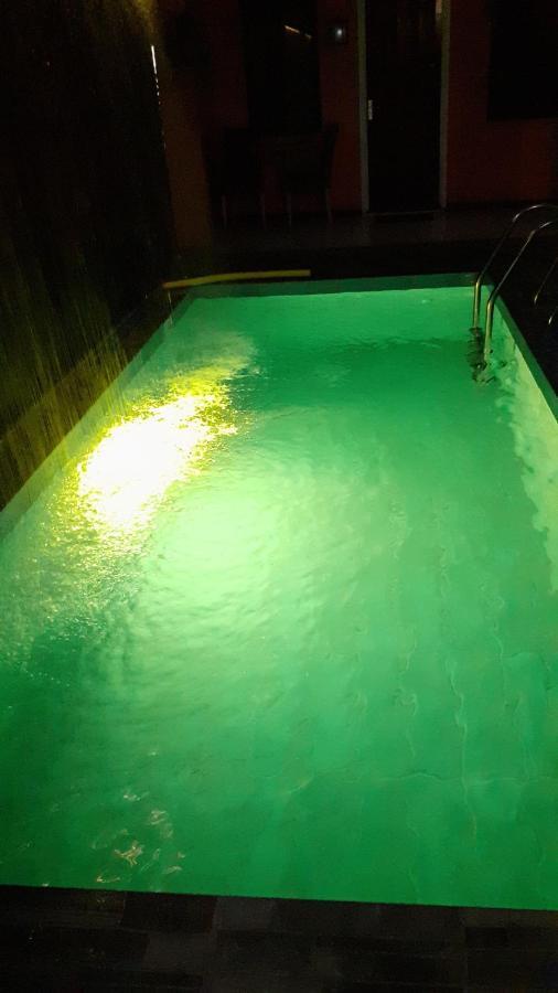 Max Garden And Pool Apartment Paramaribo Luaran gambar